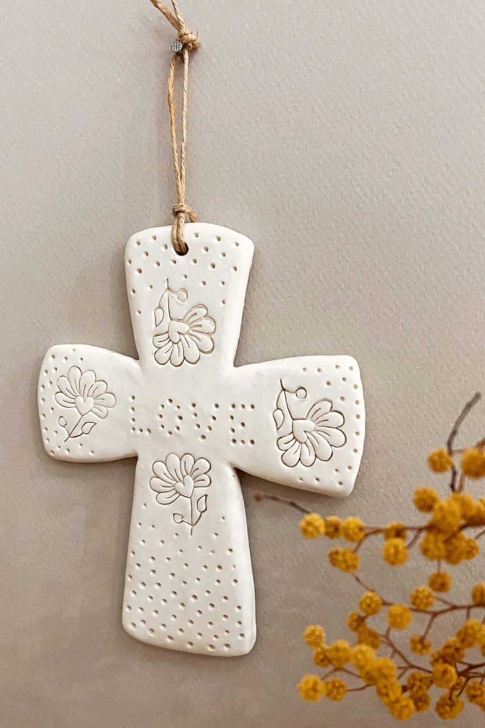Biankaléone Croix Love aux quatre fleurs croix 11,5 x 14 cm