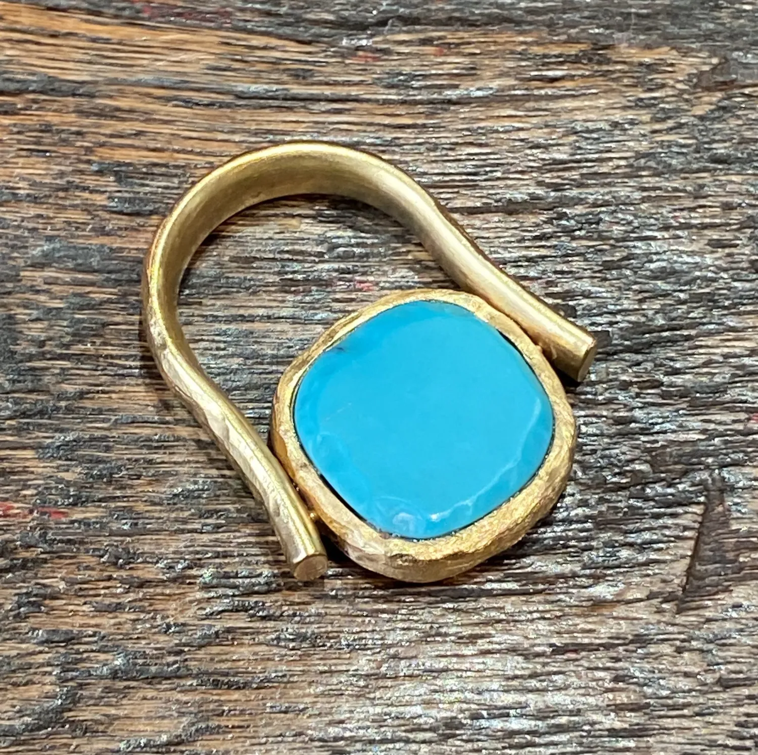 Galerie Kara Bague en vermeil, lapis-lazuli et pierre d’O. Amin