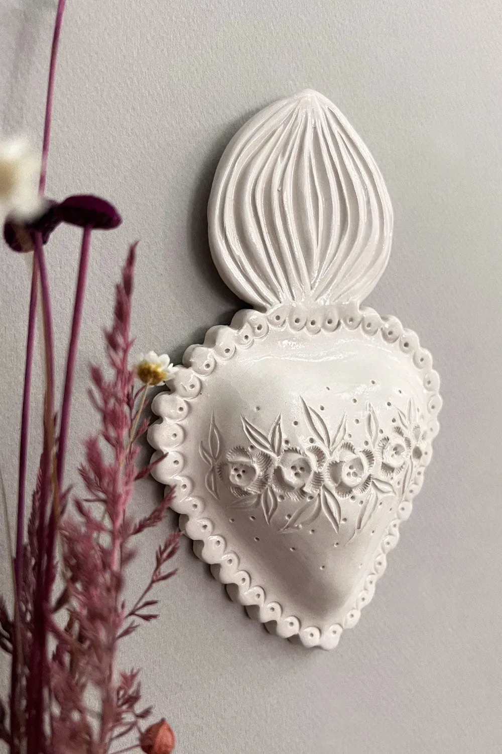 Biankaléone Ex-voto bombé couronne fleurie 10 x 17 cm
