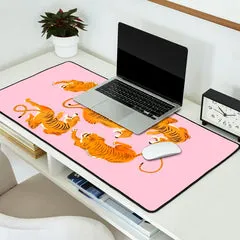 Society6 Three Fierce Tigers tapis bureau tigres