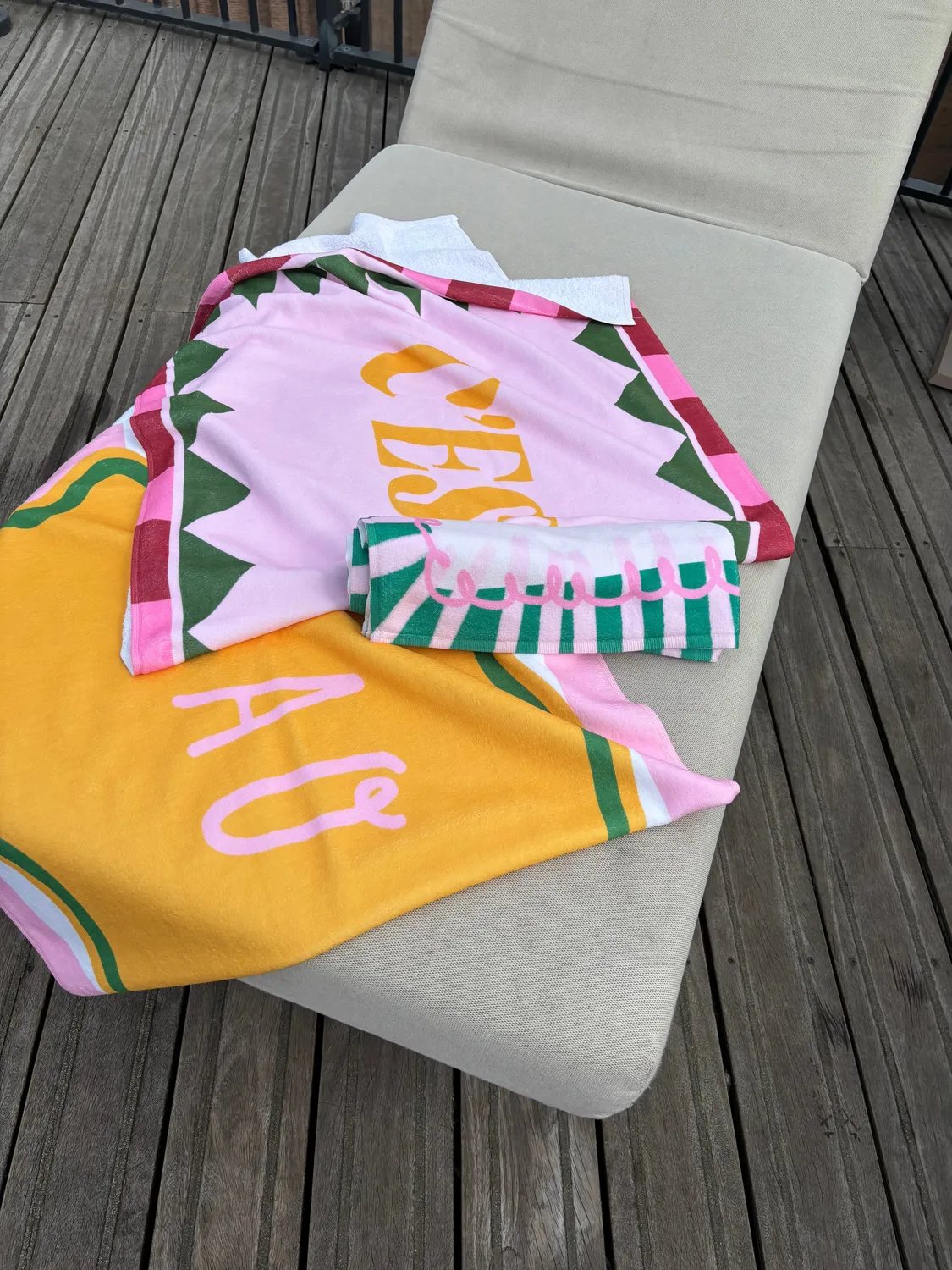 Maddison Ball Ciao Bella serviette de plage 70x140cm