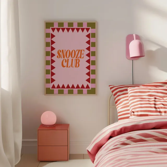 Maddison Ball Snooze Club affiche chambre