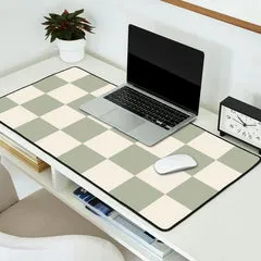 Society6 Checkered Sage Cream tapis de bureau damier vert