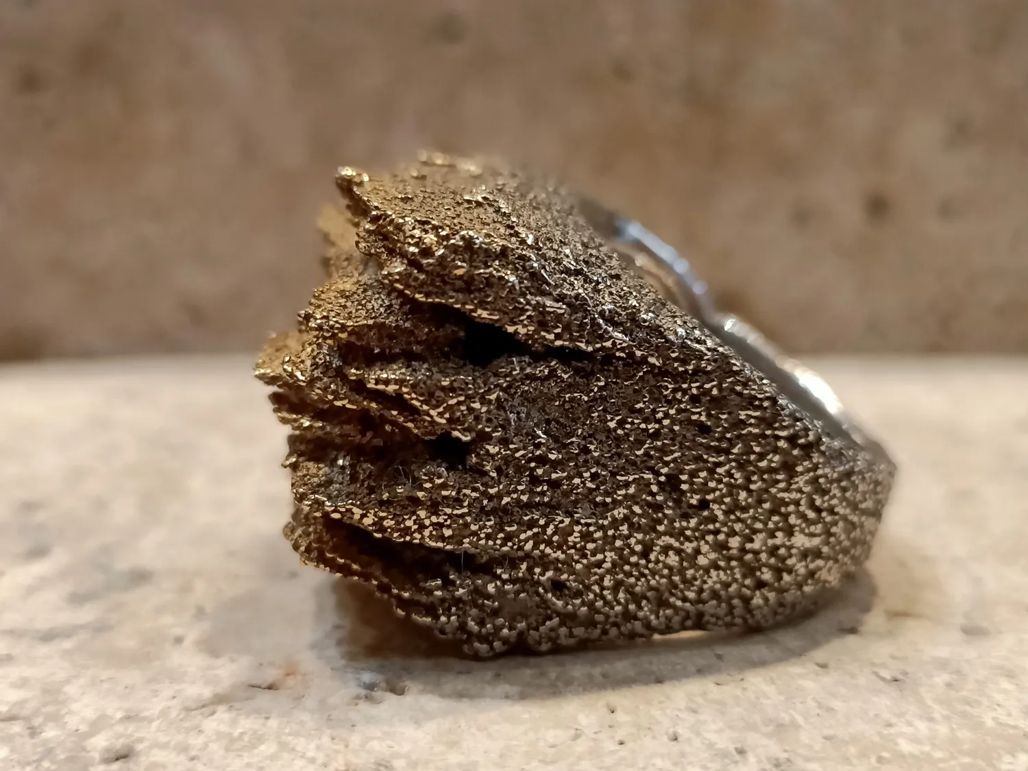 Galerie Kara bague argent sterling doré Cecilia Ribeiro pièce unique