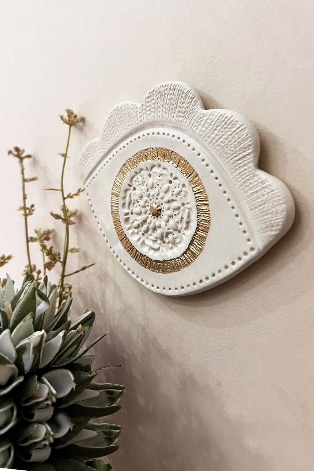 Biankaléone Oeil protecteur à la roue d'or bijou mural 10,5x13 cm