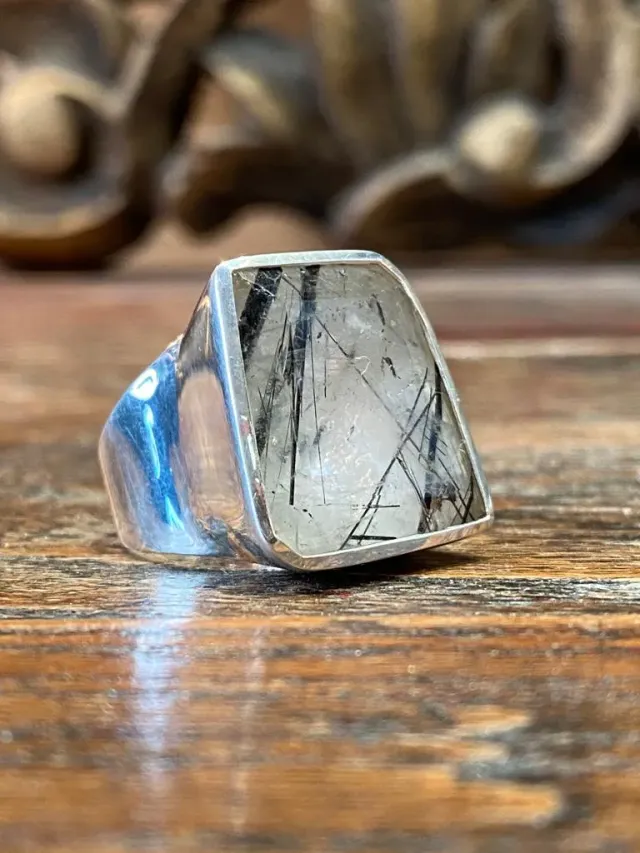 Galerie Kara Bague argent et quartz tourmaline