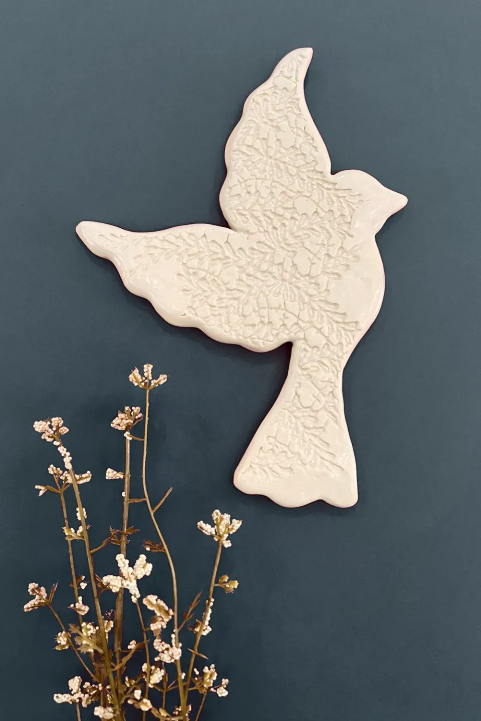 Biankaléone Colombe à dentelle toile encadrée 14 x 19,5 cm