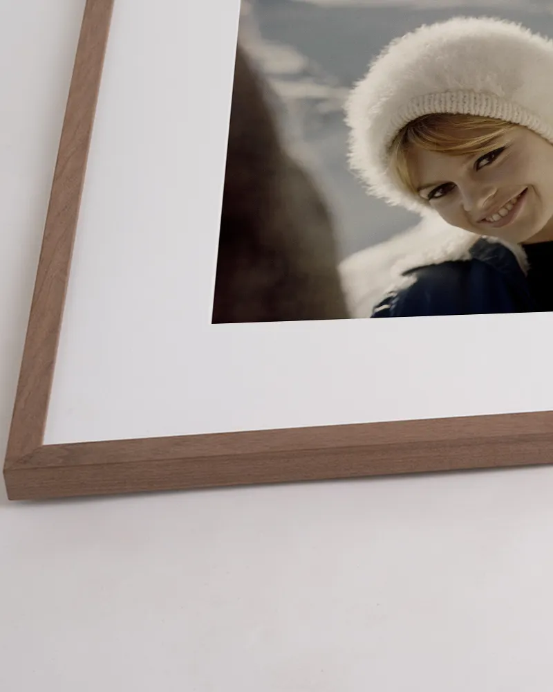Any Image Brigitte Bardot Loves Winter photo encadrée icône cinéma