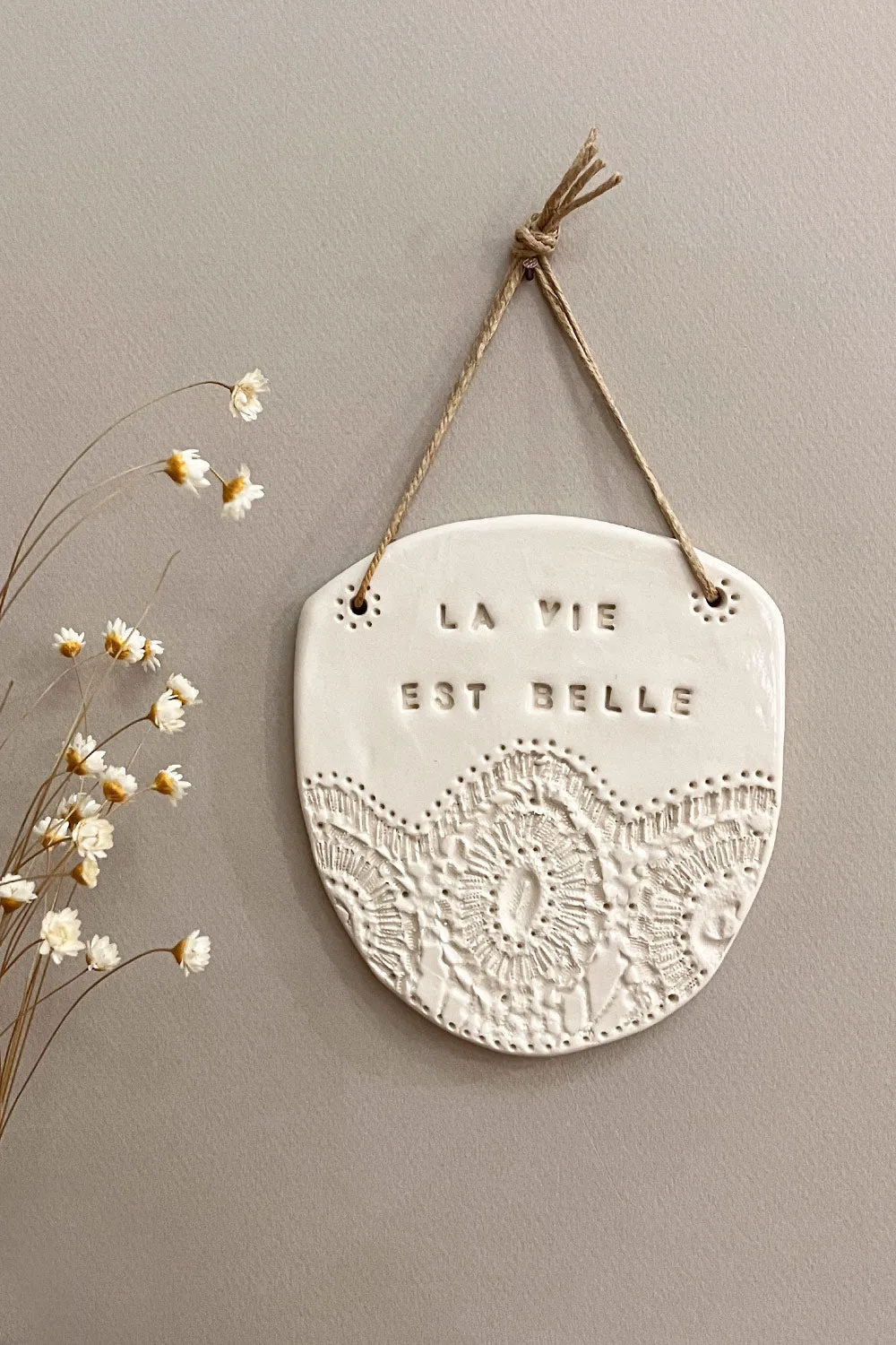 Biankaléone Médaillon La vie est belle bijou de mur 11x12,5 cm