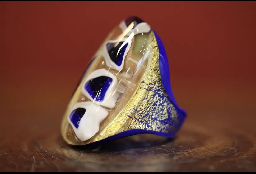 Galerie Kara Murano glass ring 2 bague en verre de Murano bleu blanc