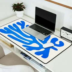 Society6 Marseille Blue Matisse tapis de bureau bleu