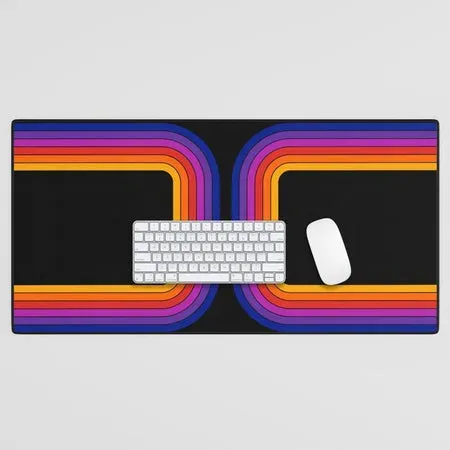 Society6 Black Rainbow Tunnel tapis de bureau grand rétro
