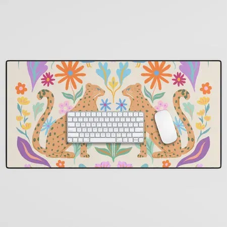 Society6 All About Balance tapis de bureau léopards